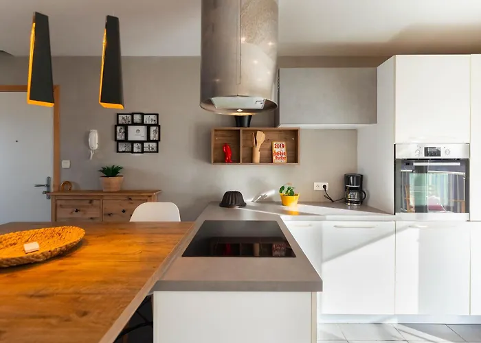 Le 12 - Center * Colmar